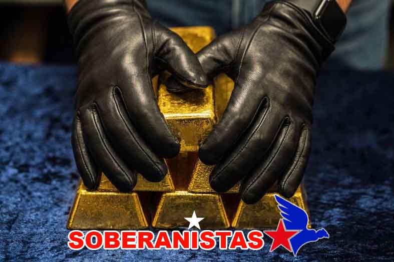 Denuncian: de Chile salen 336,7 toneladas de oro, pero solo se declaran 45,3